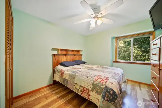 2nd bedroom.