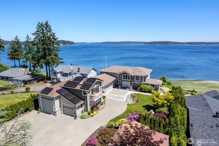 Plenty of parking for entertaining