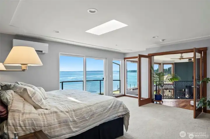 Primary has a Juliet deck