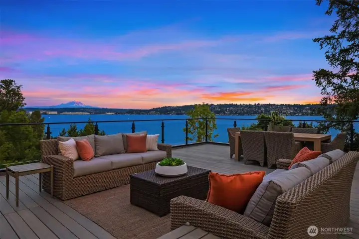 Rooftop deck (accessed just as you ascend the stairs) with sweeping views of Lake Washington and Mount Rainier - perfect for sunset gatherings or dining under the stars