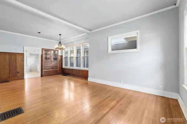 Living area. Living/Dining room