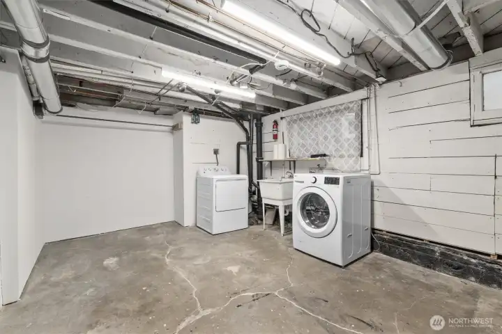 Property comes with washer and dryer