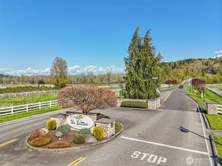 Gated Buttes neighborhood
