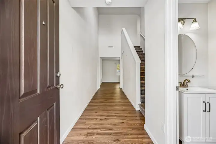 Entry at 6404 35th ST NE, Marysville