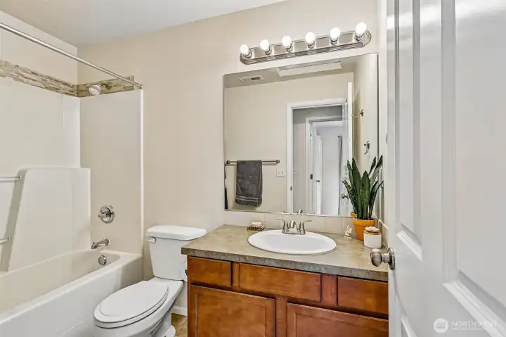 Upstairs hall bath