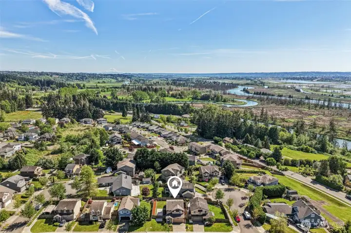 Amazing location with easy access to Lake Stevens, Marysville, Everett, Highway 2 and I-5