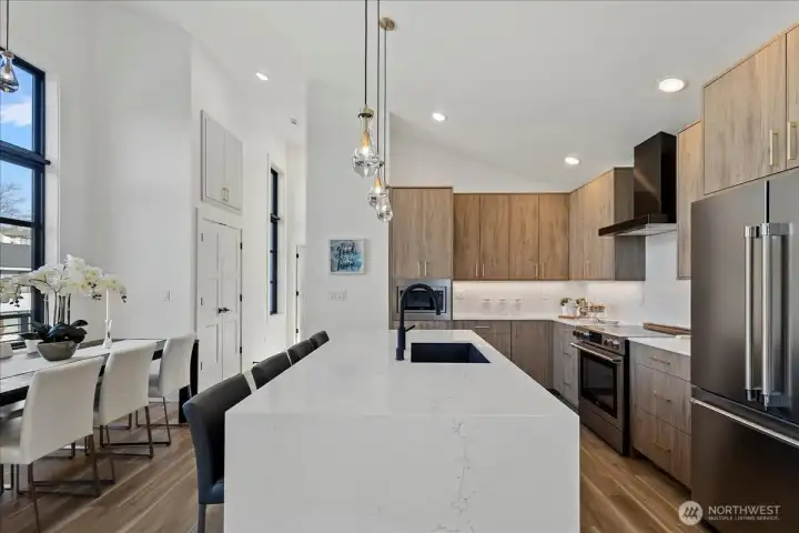 Photos represent builder's finish product and may not be exact.