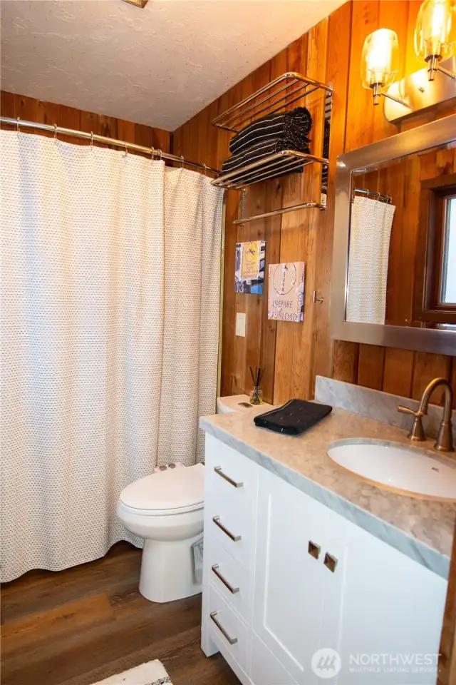 Main Level bath