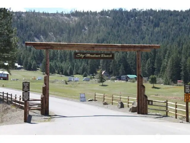 Entrance of Sky Meadows Ranch.