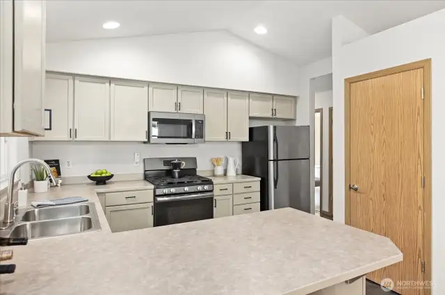 Stainless appliances.