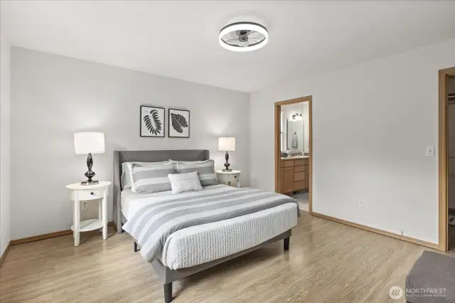 Huge primary suite.