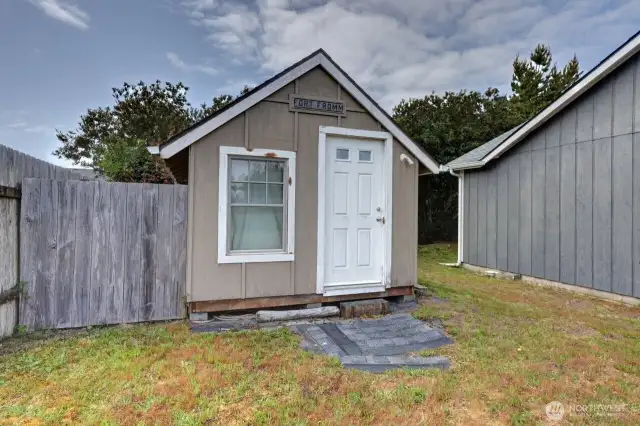 Extra 10 X 12 storage shed.