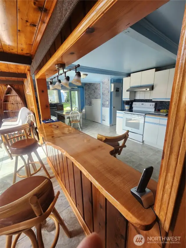 custom breakfast bar