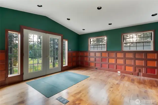 Barn entry to Living Space