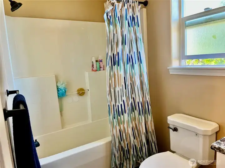 Primary bedroom bathroom