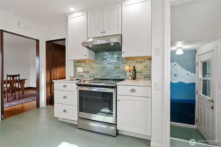 The kitchen was fully remodeled in 2022.