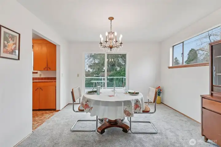 Ready for your dinner parties or gathering with friends.