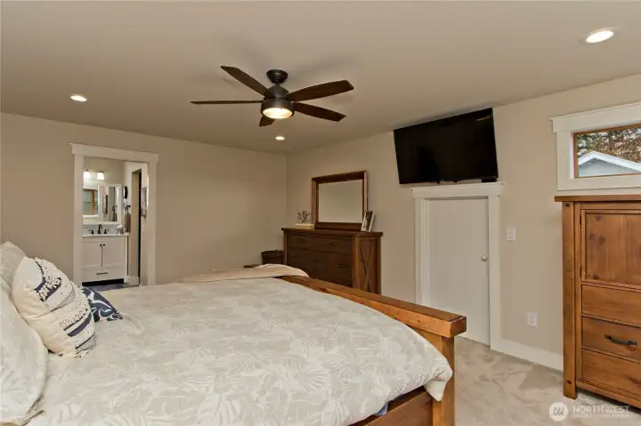 Primary bedroom with ensuite bathroom.