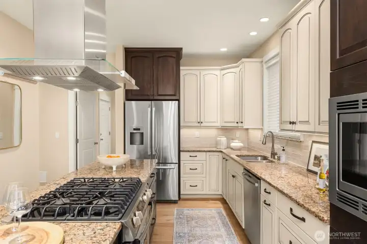 Generous counter space makes it easy to host friends and entertain while cooking!