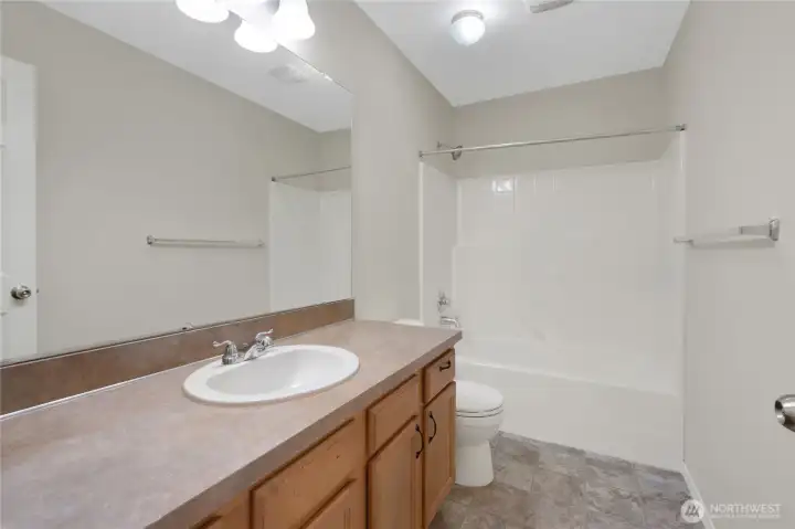 Upstairs Guest/kids Bath