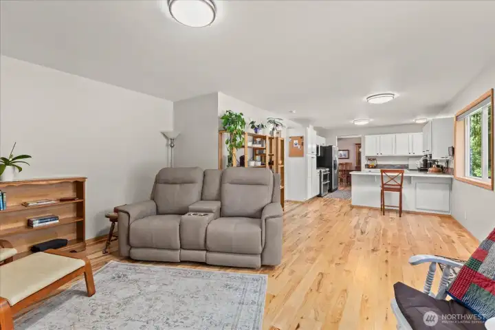 Open kitchen to familyroom.  Great for entertaining.