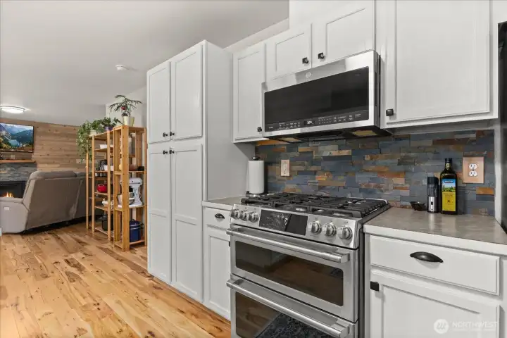 All appliances to stay.