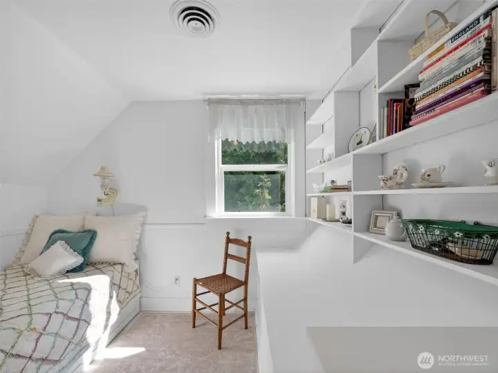 Guest Room/Office - Optional Bedroom
