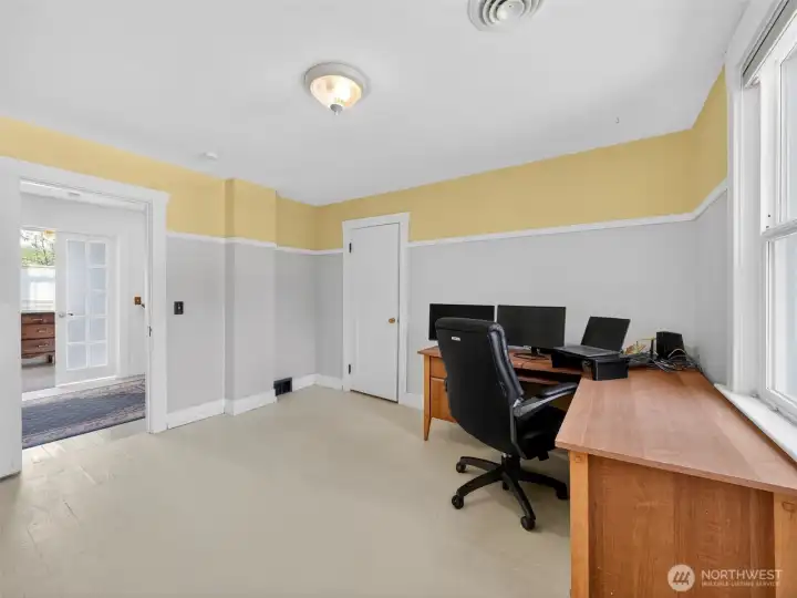 Bedroom w/ tons of adjacent storage
