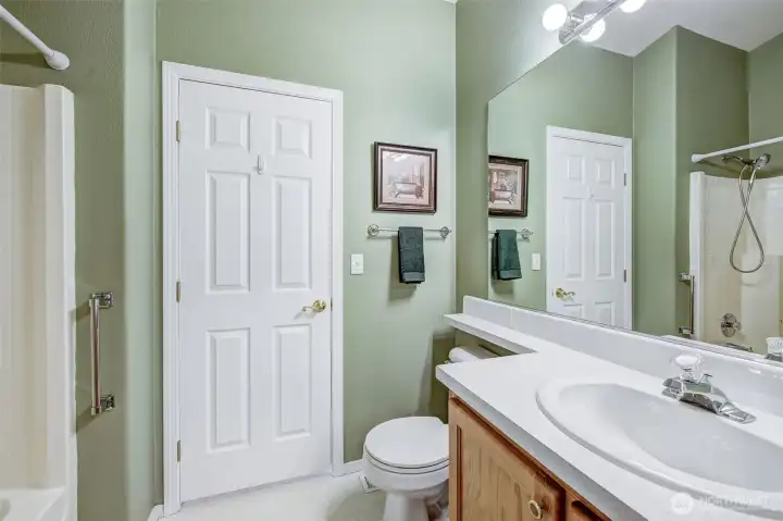 Full-sized main bathroom has a tub/shower combo and is just the right size!