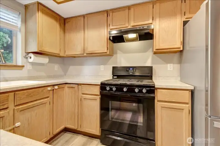 Gas range! Gas range!