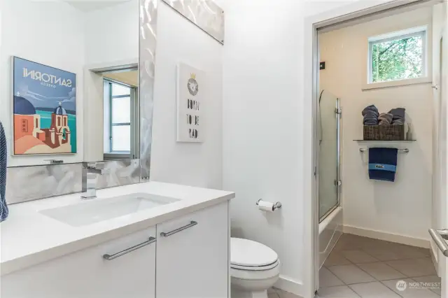 Large main bathroom