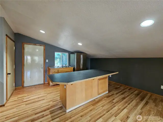 Cute 2 Bdrm Apartment
