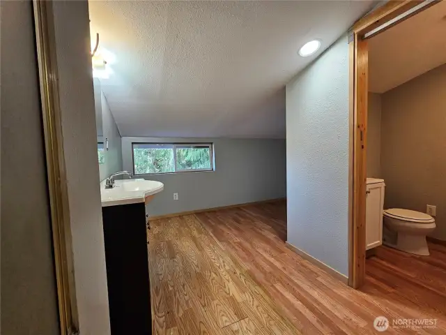 Apartment Bathroom with Laundry hookup