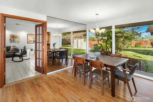 Light and Bright Dining Room