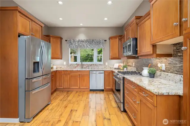 Ample counter  and cabinet space throughout!