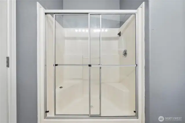 Accessible shower in primary bathroom