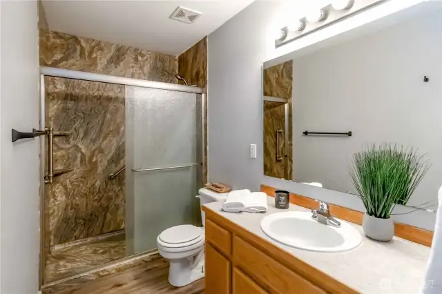 Main Bathroom