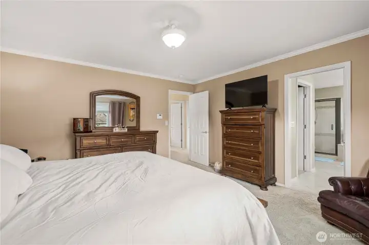 Huge room big enough for your King size bed...or future King size bed!