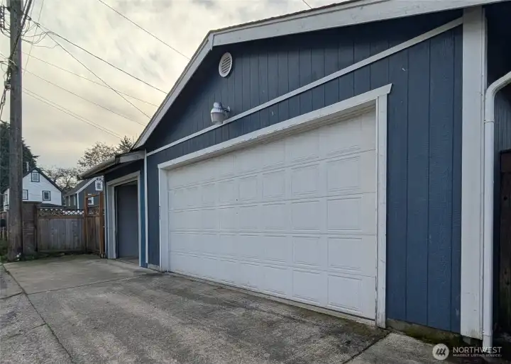 Convenient and private alley access.