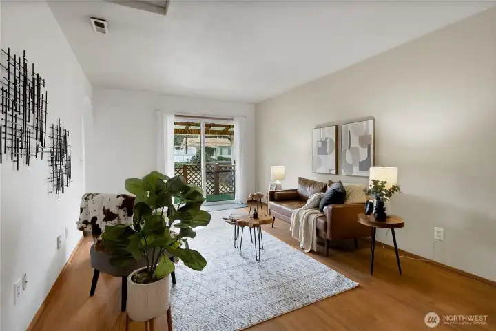 Sliding glass door off the Den/RecRoom