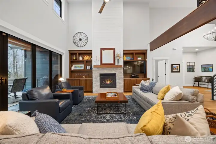 Don't miss the wet bar with a wine fridge, perfect for entertaining.