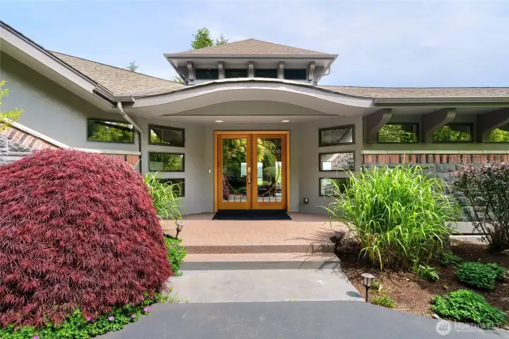 French Entry Doors with PNW details and custom glass