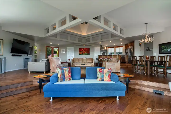 Wood flooring & vaulted ceilings