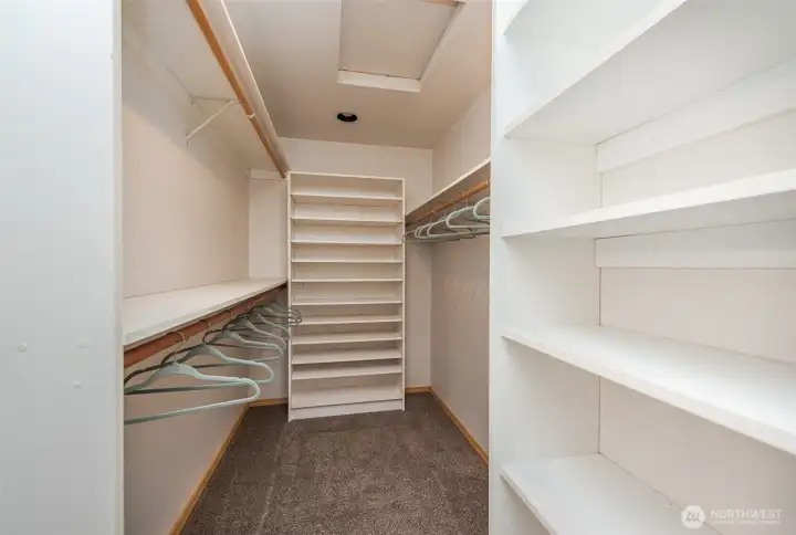 walk in closet