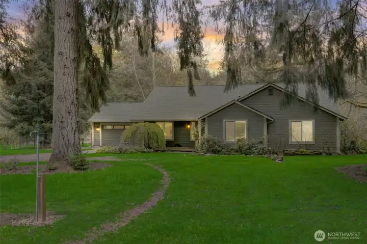 Come visit this farm, you won't be disappointed. One of a kind!