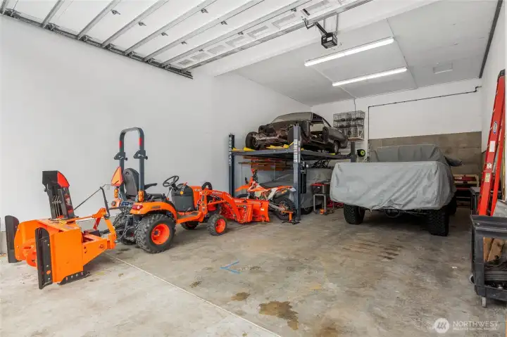 This is the lower level of the Body Shop.  Over 1000 sf with tall ceilings.