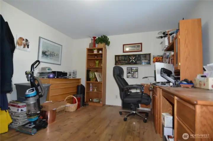 Office/third bedroom
