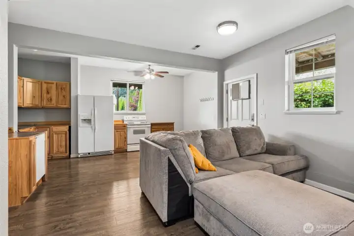 ADU #2 featuring 880 sq. ft., 2 bedrooms, and a 3/4 bath.