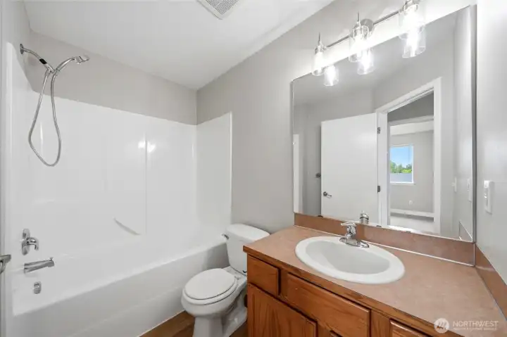 Unit 1744 main bathroom