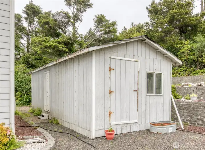 Shed/shop